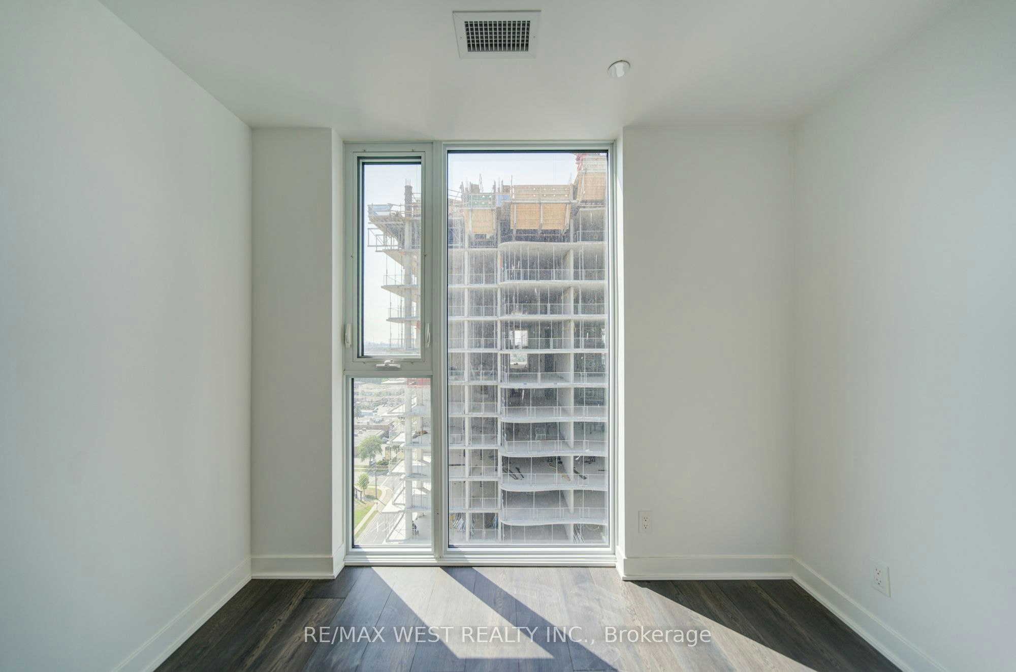 2012-6 Flavelle Trail, Vaughan, ON, L4L 0M8 - 16