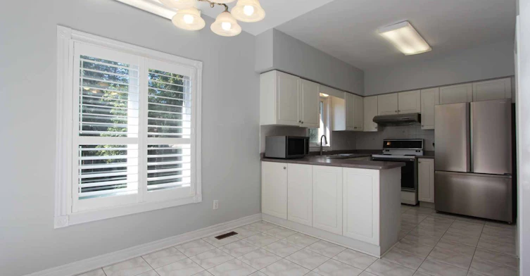834 Surin Court, Newmarket, ON, L3Y 8R4 - 16