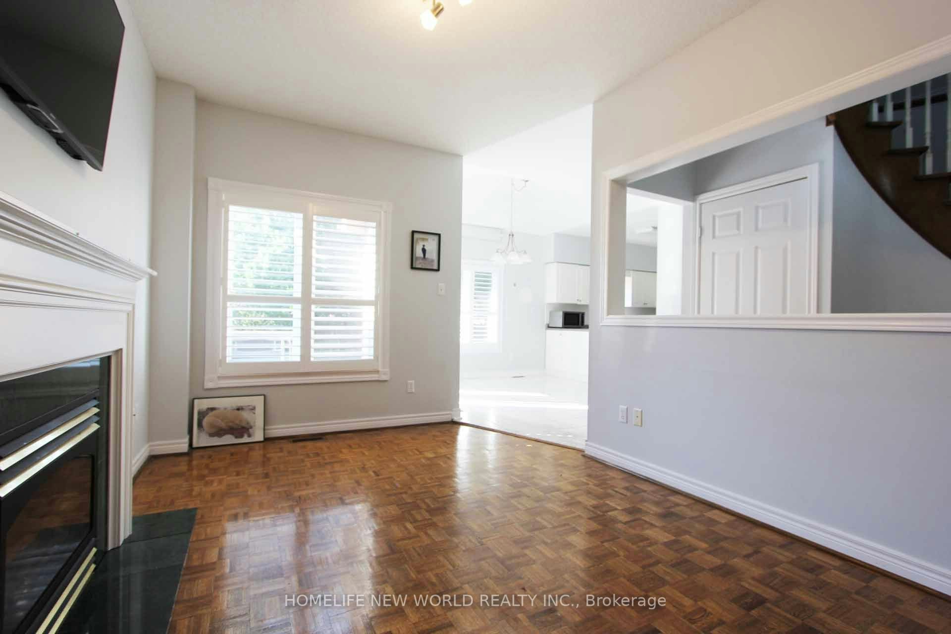 834 Surin Court, Newmarket, ON, L3Y 8R4 - 8