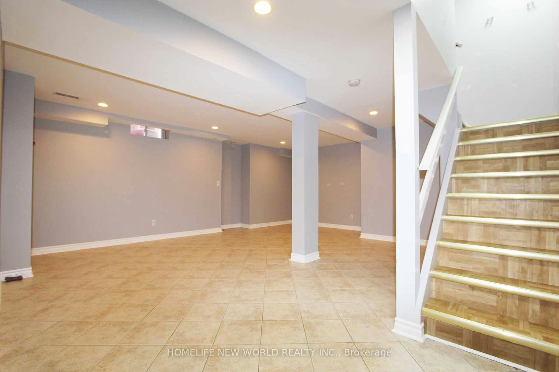 834 Surin Court, Newmarket, ON, L3Y 8R4 - 26