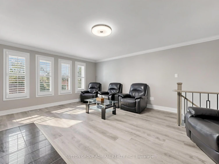 11 Checker Court, Vaughan, ON, L4J 5X4 - 6