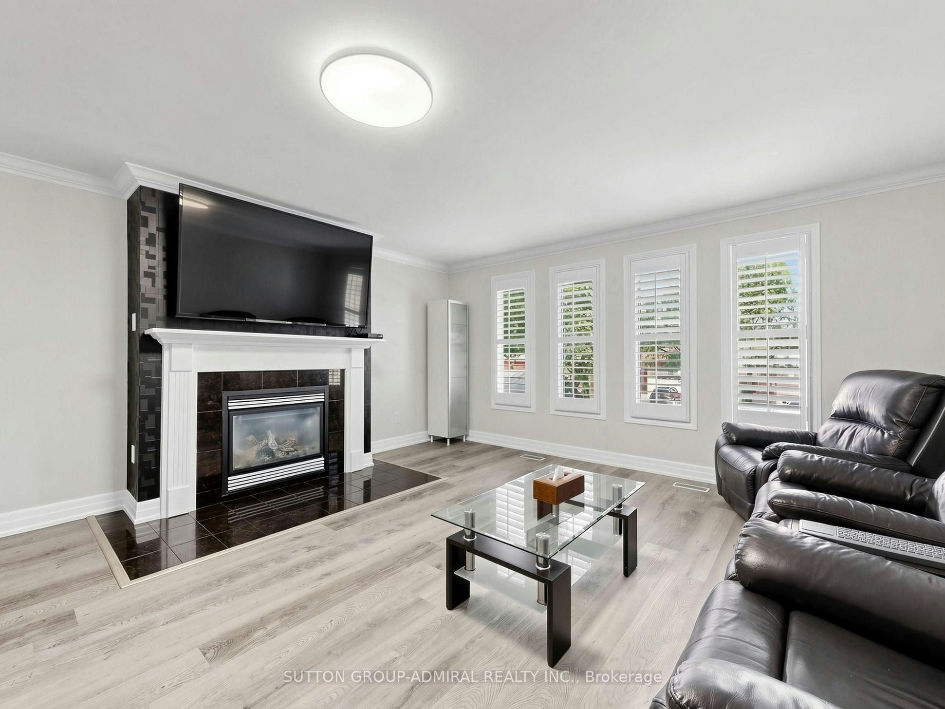 11 Checker Court - 5