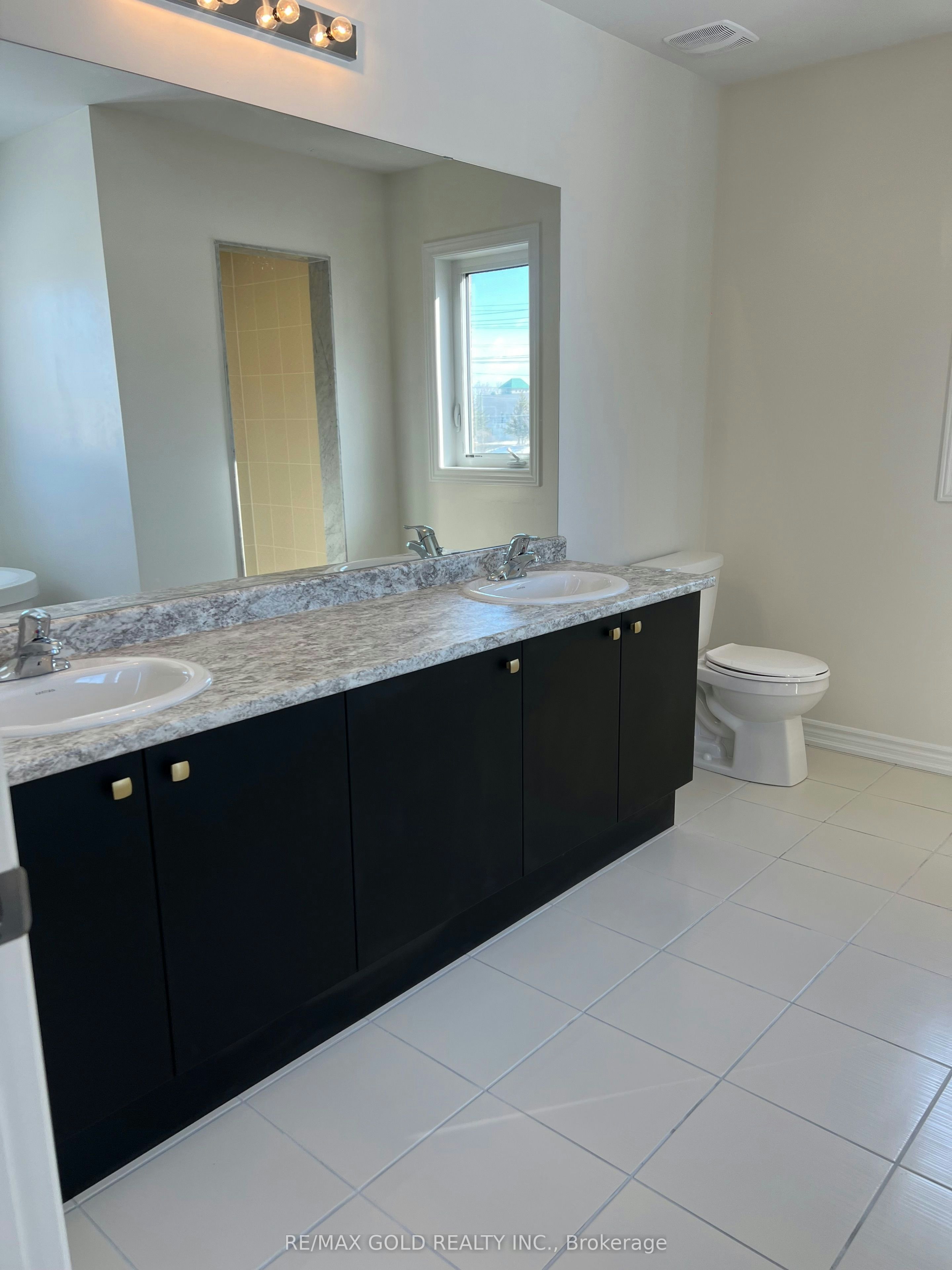 4 Lawrence D. Pridham Avenue, New Tecumseth, ON, L6R 0X1 - 16