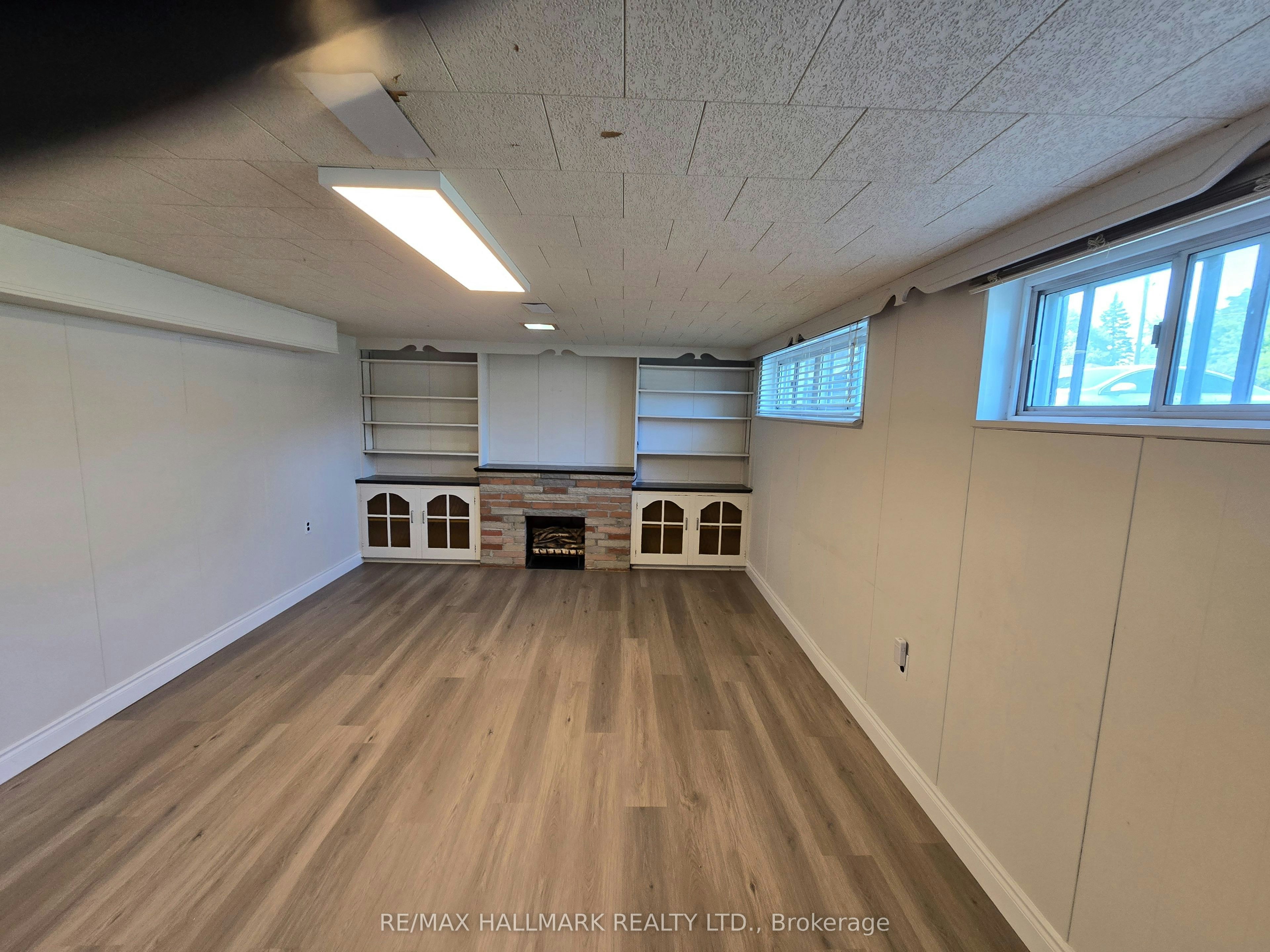 211 Norfolk Avenue, Richmond Hill, ON, L4S 0B2 - 2