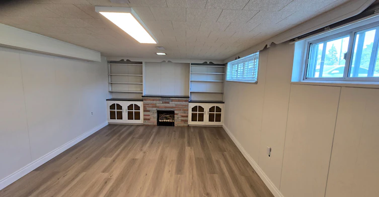 211 Norfolk Avenue, Richmond Hill, ON, L4S 0B2 - 2