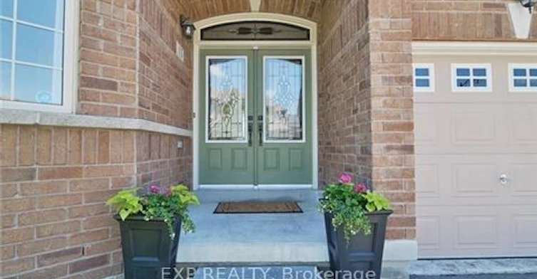 13 Tucciarone Court, Markham, ON, L6C 0H3 - 2
