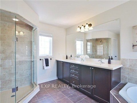 13 Tucciarone Court, Markham, ON, L6C 0H3 - 10