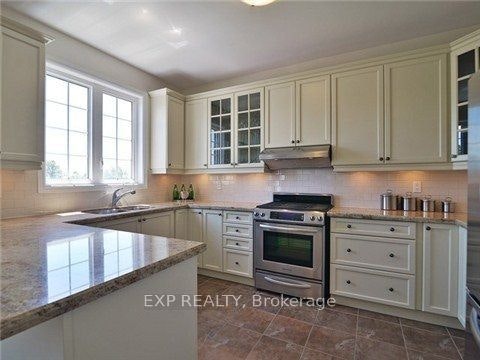 13 Tucciarone Court, Markham, ON, L6C 0H3 - 8