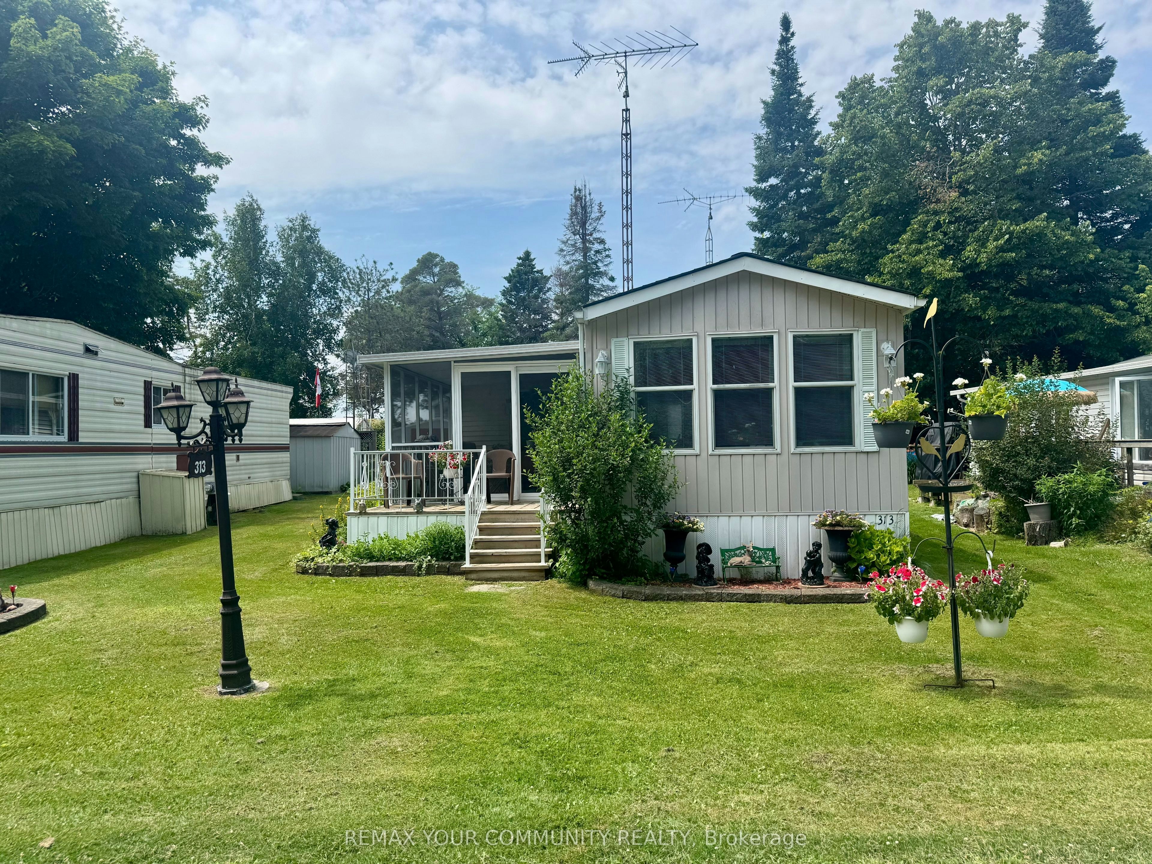285 Crydermans 313 Side Road, East Gwillimbury, ON, L0E 1A0