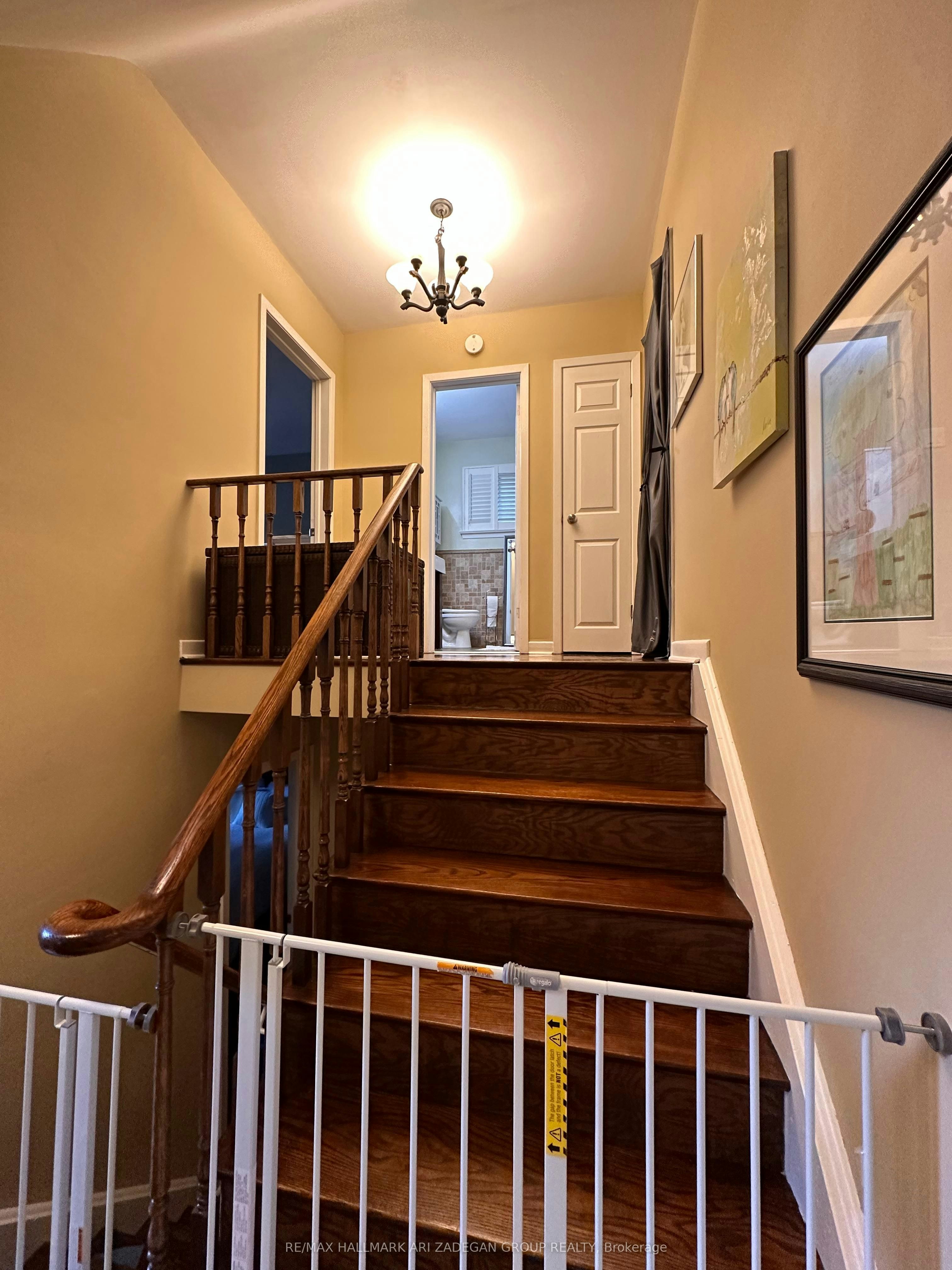 290 Gretel Drive, Richmond Hill, ON, L4C 4V1 - 4