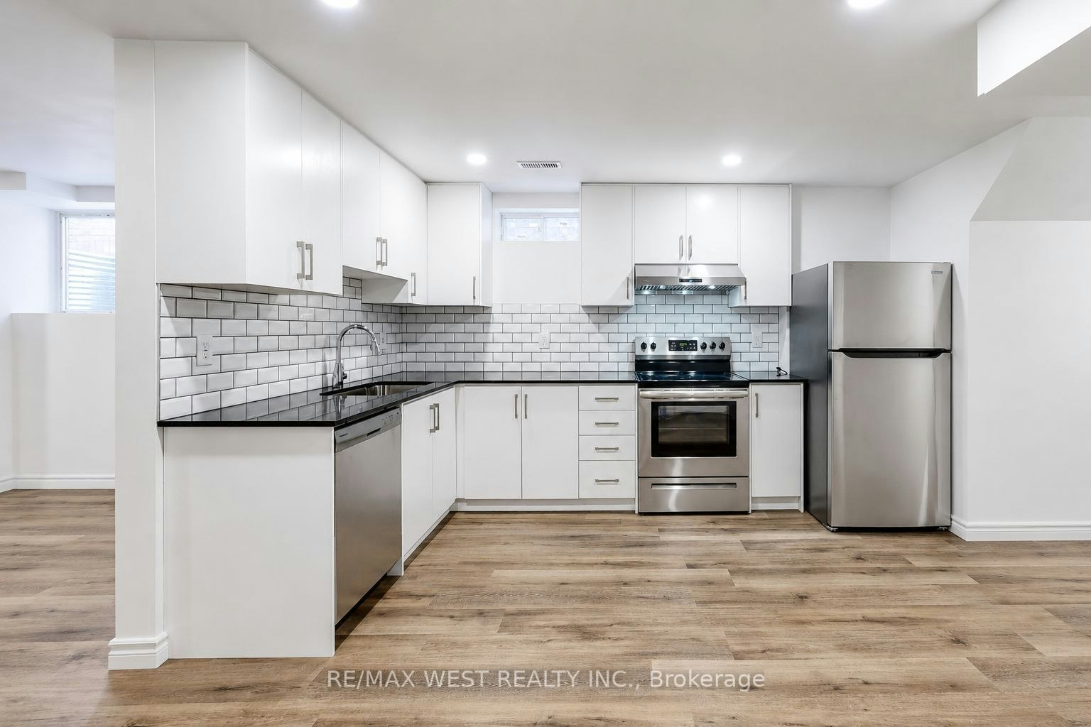Basement Apartment-179 Summerlyn Trail, Bradford West Gwillimbury, ON, L3Z 0E2 - 9