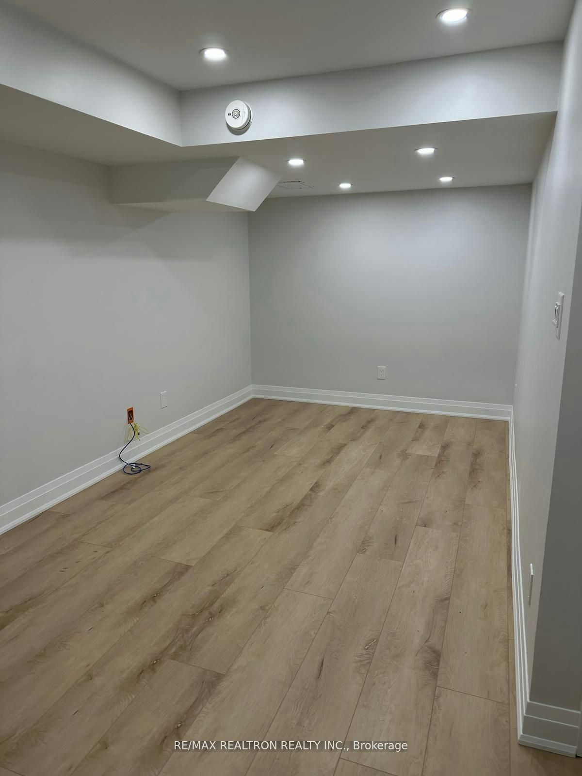 Bsmnt-5 Elderslie Crescent, Vaughan, ON, L0J 1C0 - 3