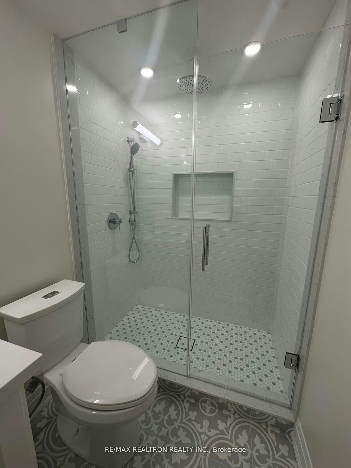 Bsmnt-5 Elderslie Crescent, Vaughan, ON, L0J 1C0 - 10