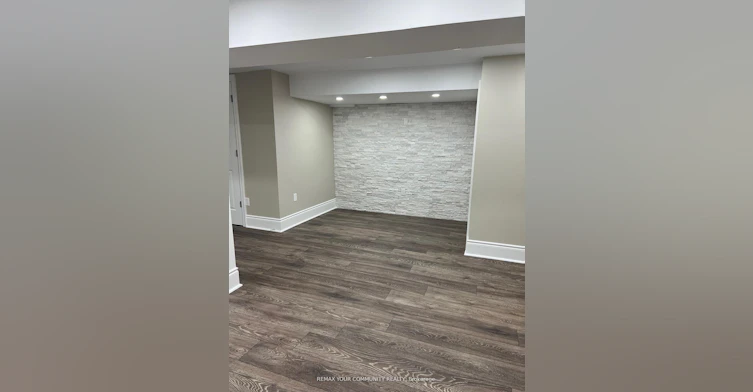 23 Irwin Avenue, Aurora, ON, L4G 3G1 - 11