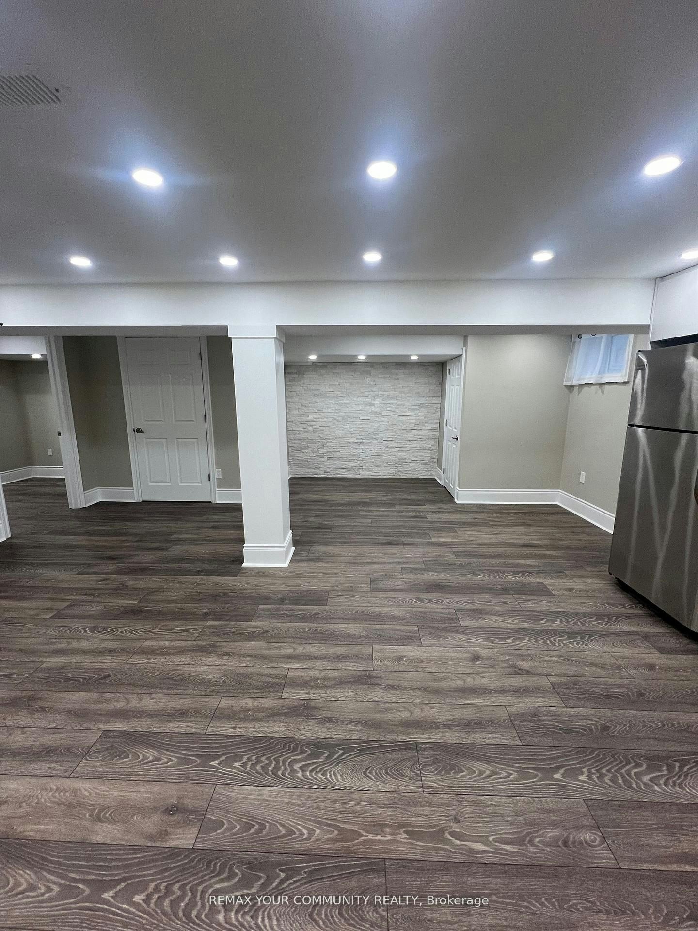 23 Irwin Avenue, Aurora, ON, L4G 3G1 - 9