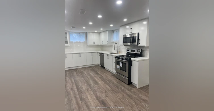 23 Irwin Avenue, Aurora, ON, L4G 3G1