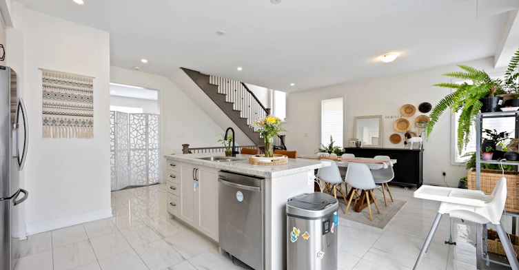 Upper-11707 Tenth Line, Whitchurch-Stouffville, ON, L6B 1A8 - 10