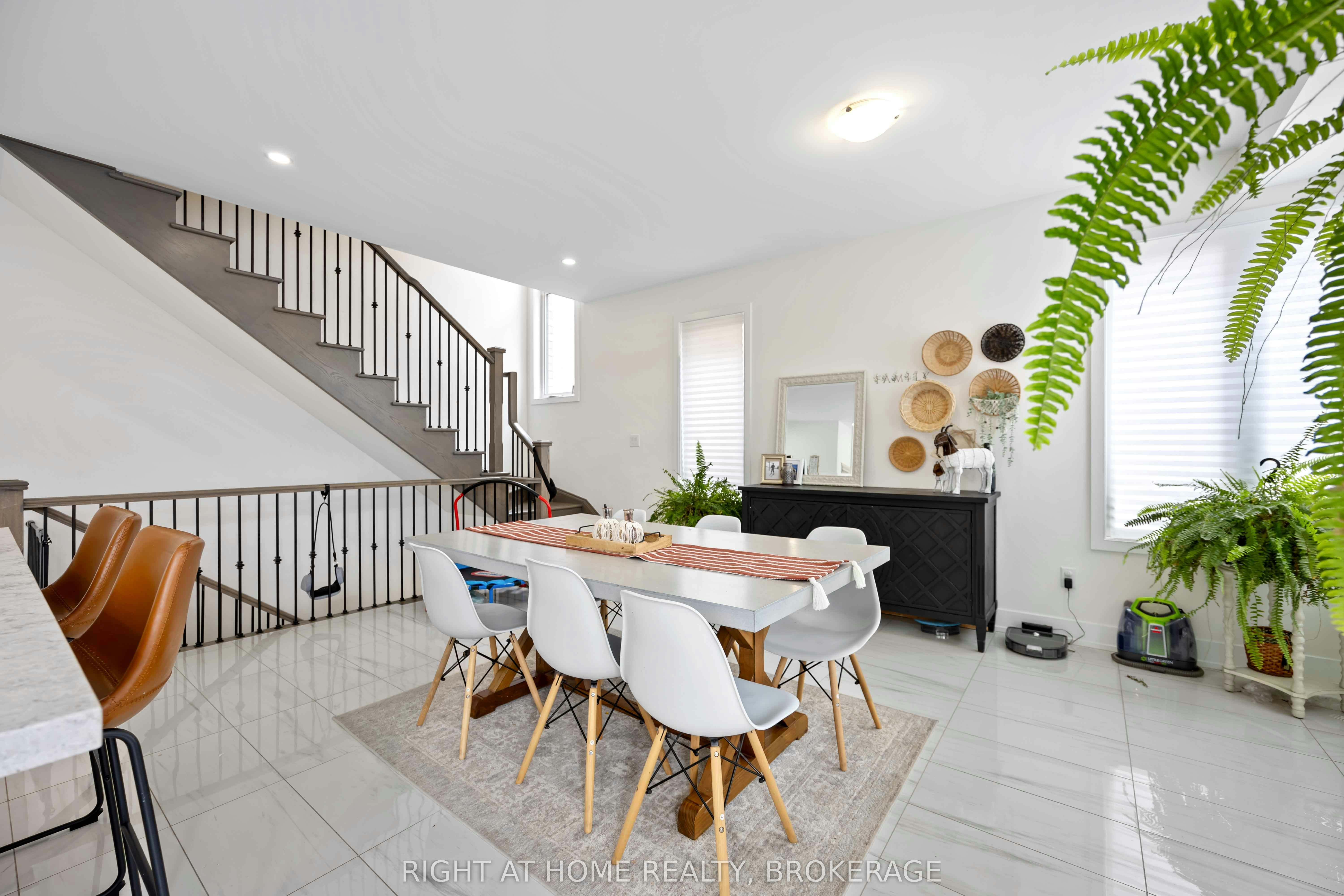 Upper-11707 Tenth Line, Whitchurch-Stouffville, ON, L6B 1A8 - 11