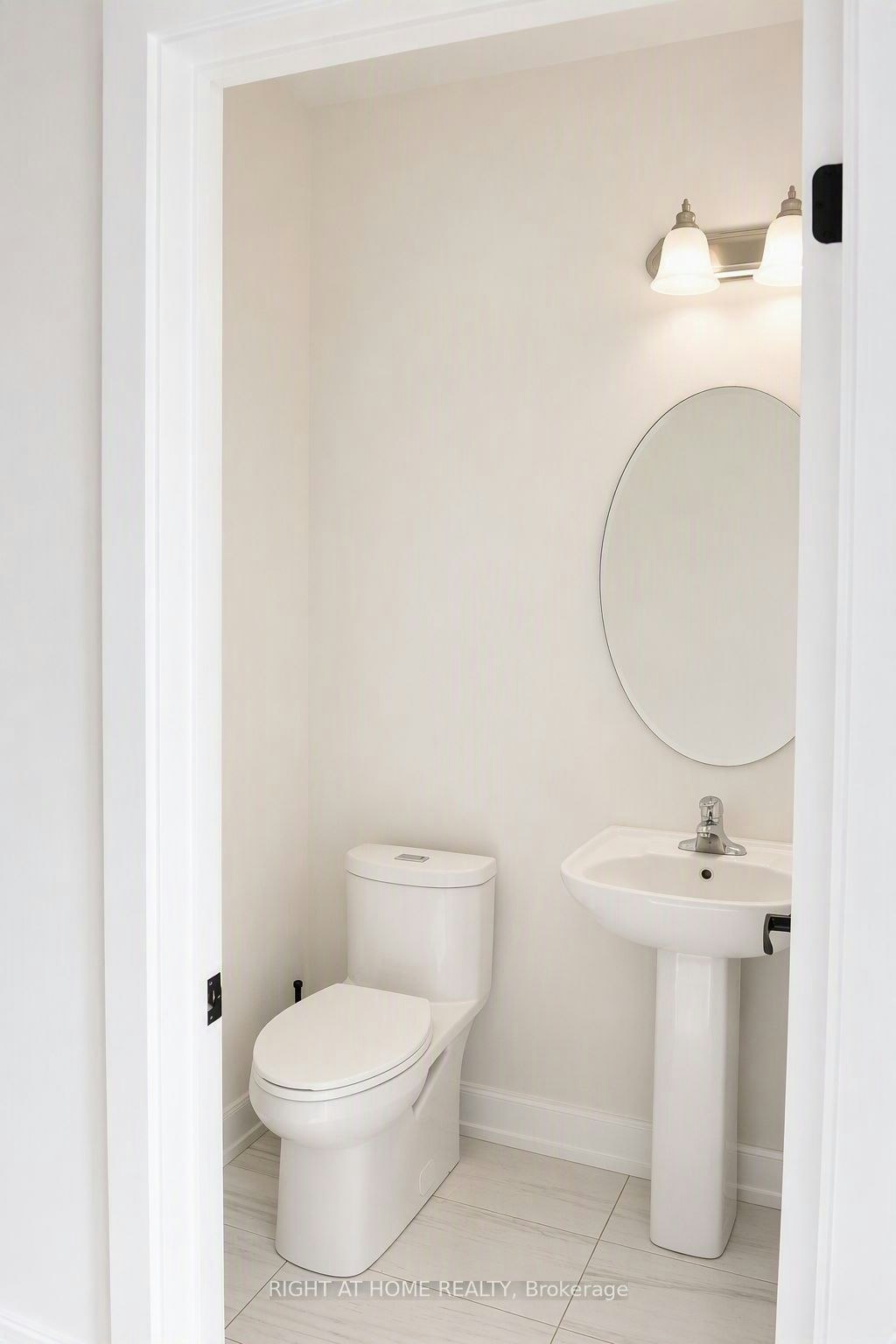 Upper-11707 Tenth Line, Whitchurch-Stouffville, ON, L6B 1A8 - 16