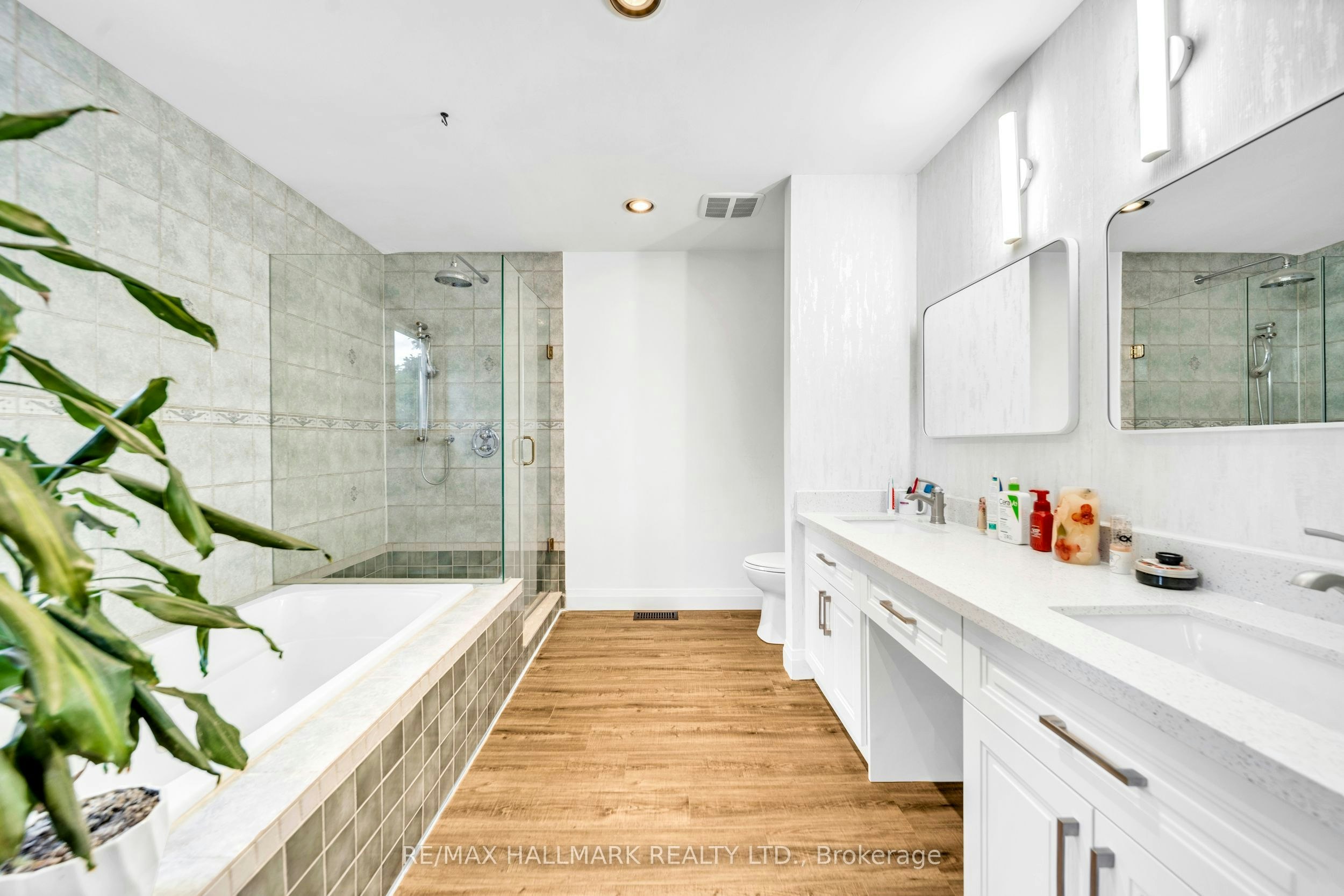 39 Sunnywood Crescent, Richmond Hill, ON, L4C 6W2 - 22