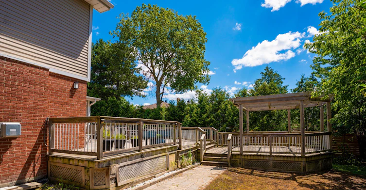 39 Sunnywood Crescent, Richmond Hill, ON, L4C 6W2 - 32