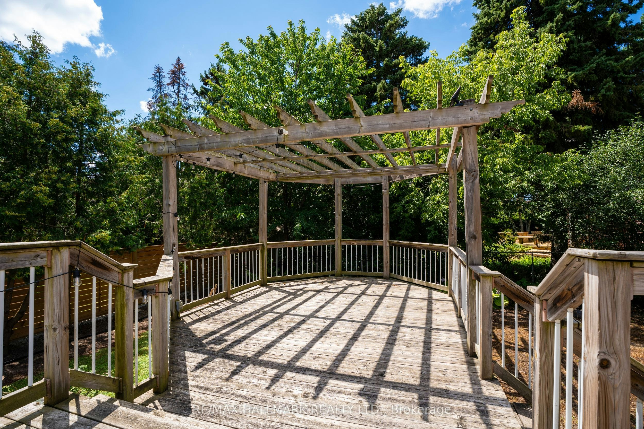 39 Sunnywood Crescent, Richmond Hill, ON, L4C 6W2 - 35