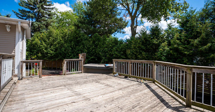 39 Sunnywood Crescent, Richmond Hill, ON, L4C 6W2 - 36