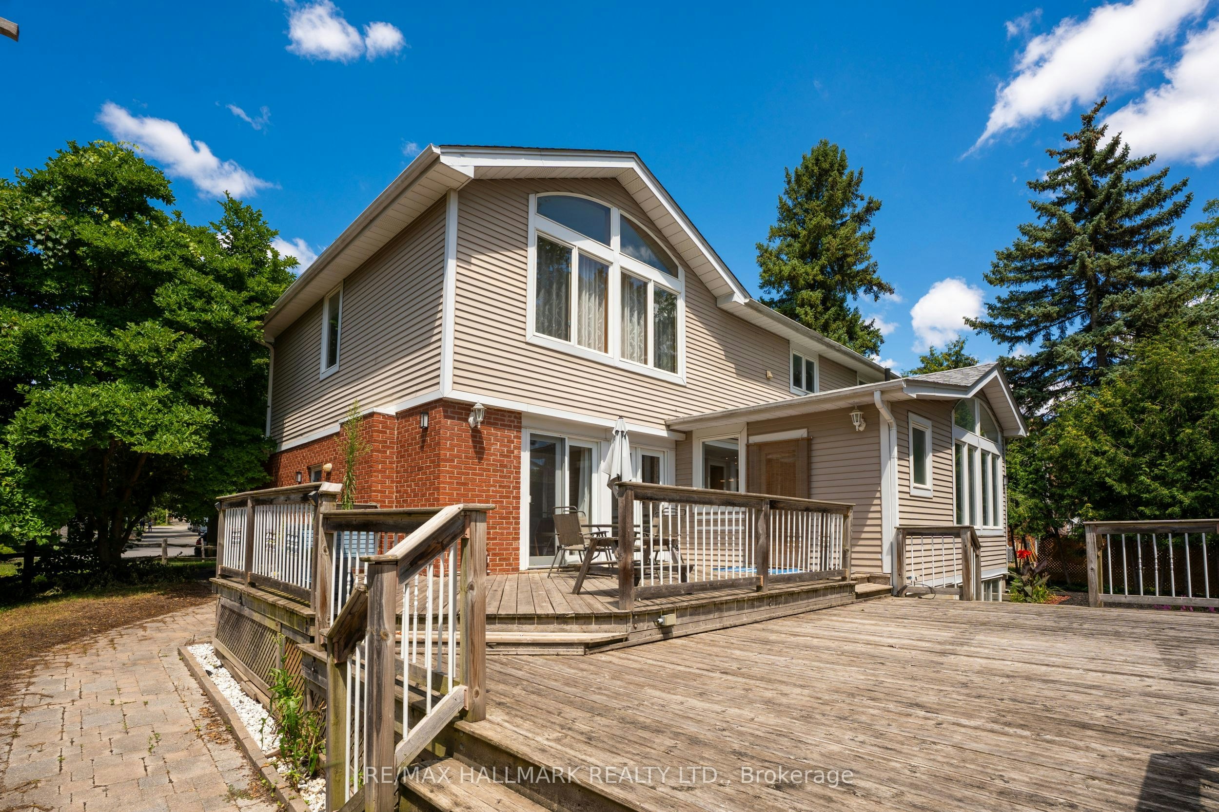 39 Sunnywood Crescent, Richmond Hill, ON, L4C 6W2 - 37