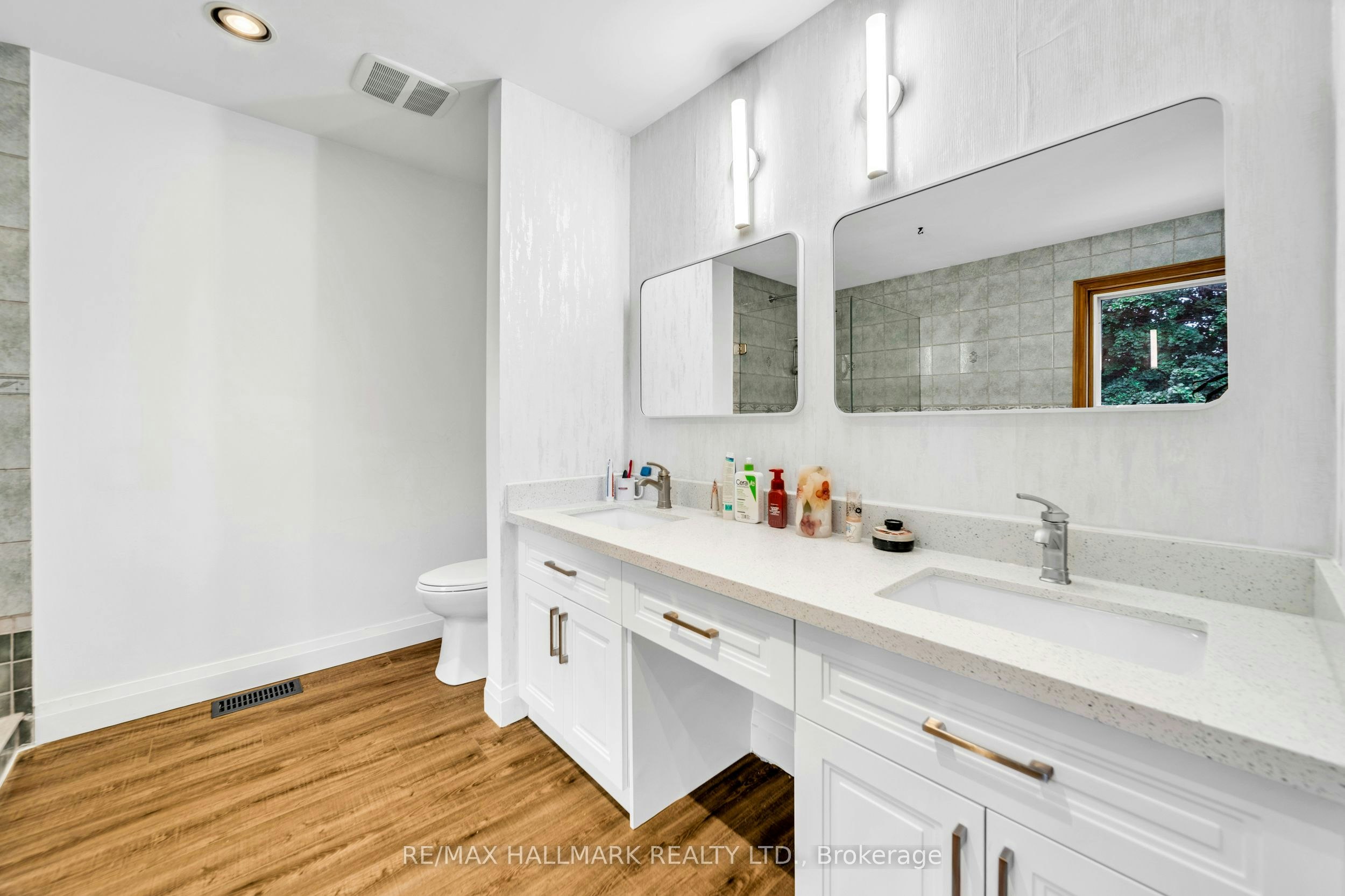 39 Sunnywood Crescent, Richmond Hill, ON, L4C 6W2 - 23