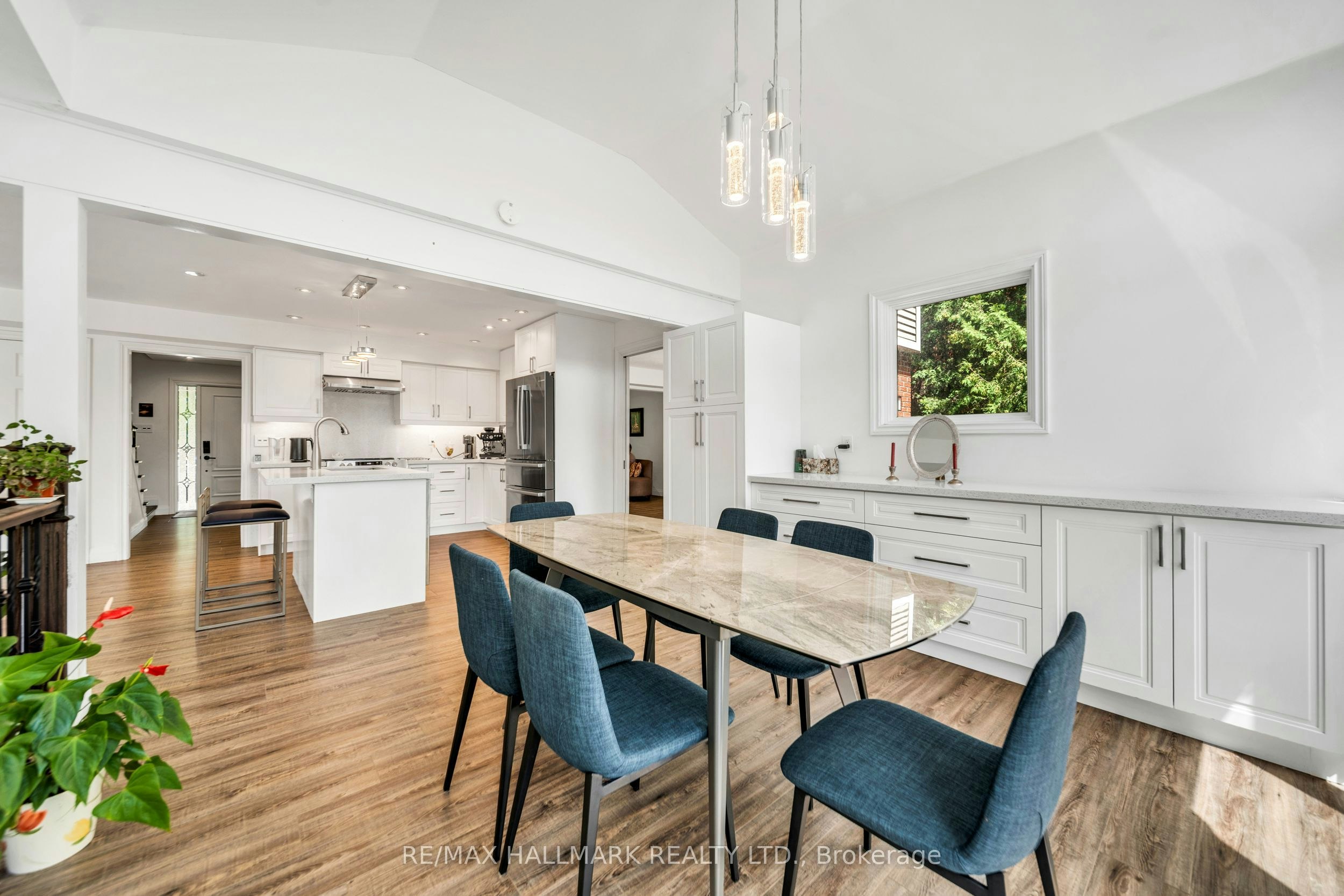39 Sunnywood Crescent, Richmond Hill, ON, L4C 6W2 - 13