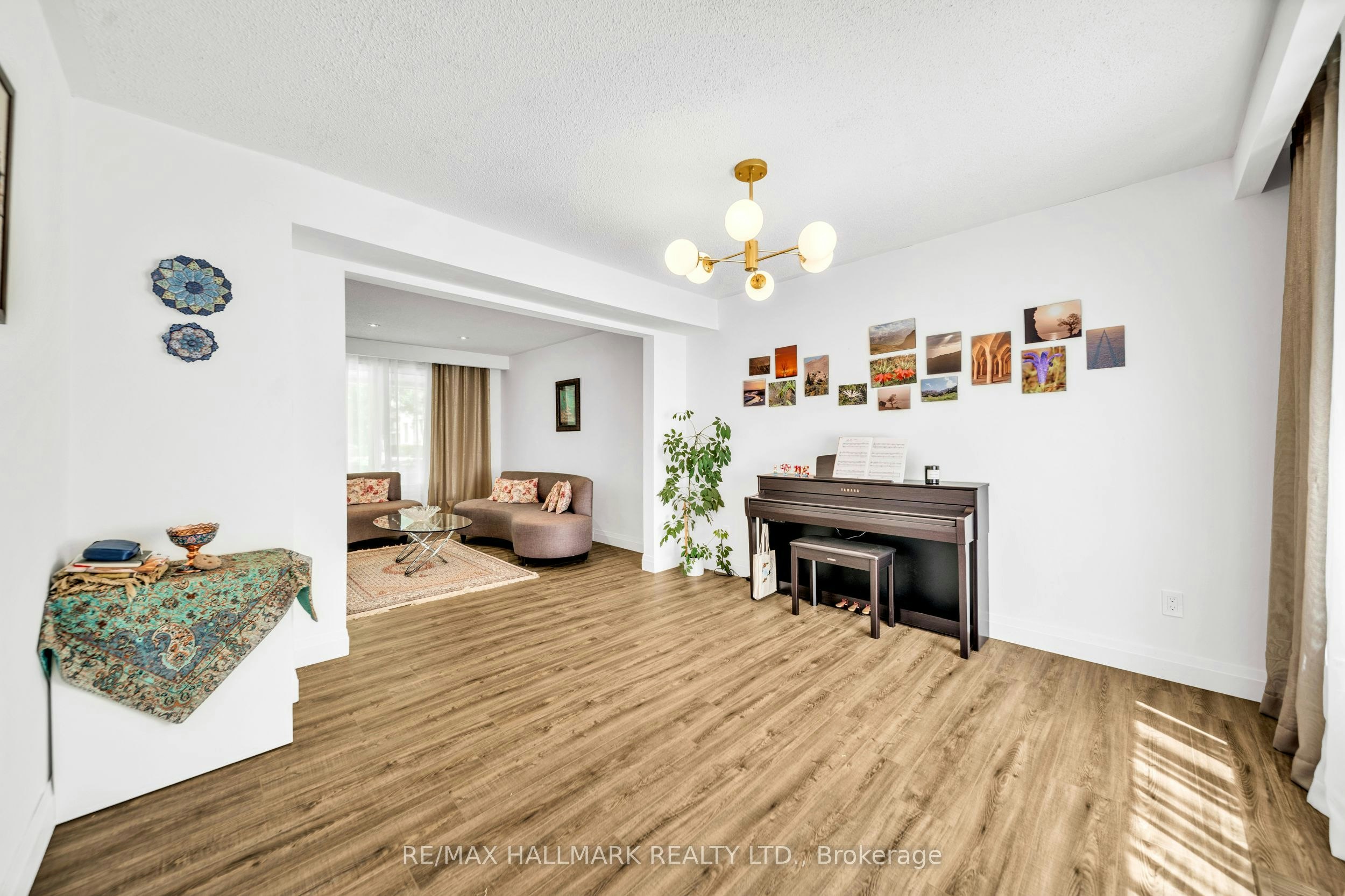 39 Sunnywood Crescent, Richmond Hill, ON, L4C 6W2 - 11
