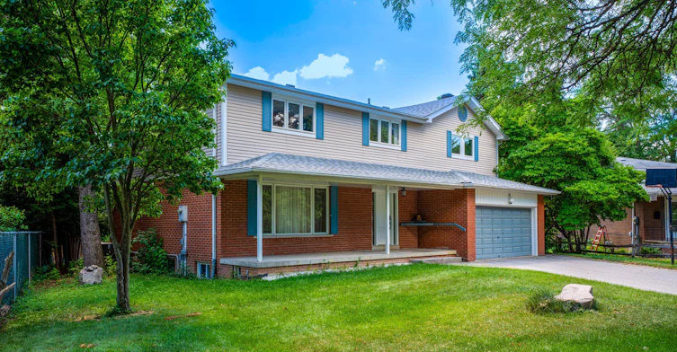 39 Sunnywood Crescent, Richmond Hill, ON, L4C 6W2