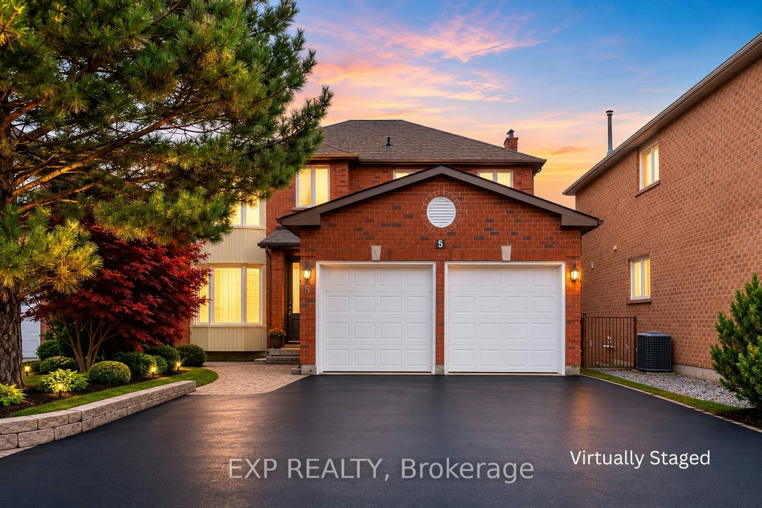 5 Hyde Park Drive, Richmond Hill, ON, L4B 1V3