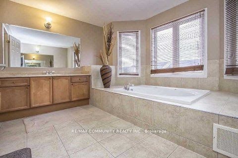 MAIN FLOOR-11 Horsetail Street, Markham, ON, L6B 1K3 - 7