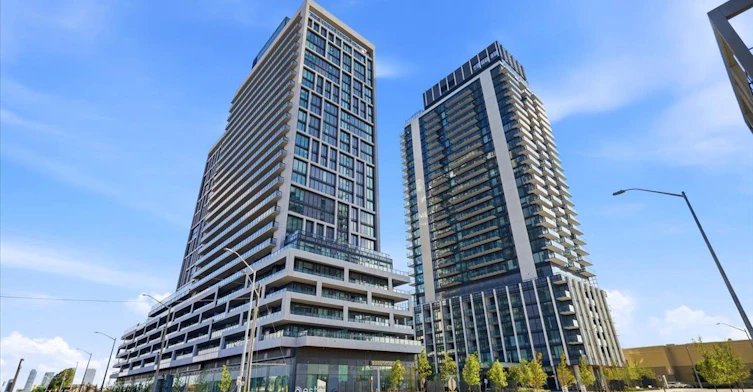 321-8960 Jane Street, Vaughan, ON, L4K 2M9