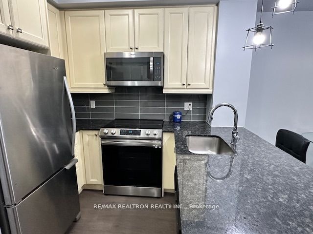 228-555 William Graham Drive, Aurora, ON, L4G 3H9 - 5