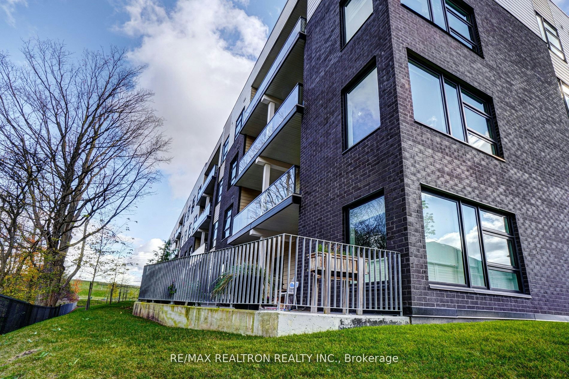 228-555 William Graham Drive, Aurora, ON, L4G 3H9 - 25