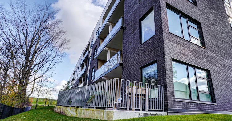 228-555 William Graham Drive, Aurora, ON, L4G 3H9 - 25