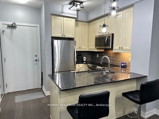 228-555 William Graham Drive, Aurora, ON, L4G 3H9 - 4