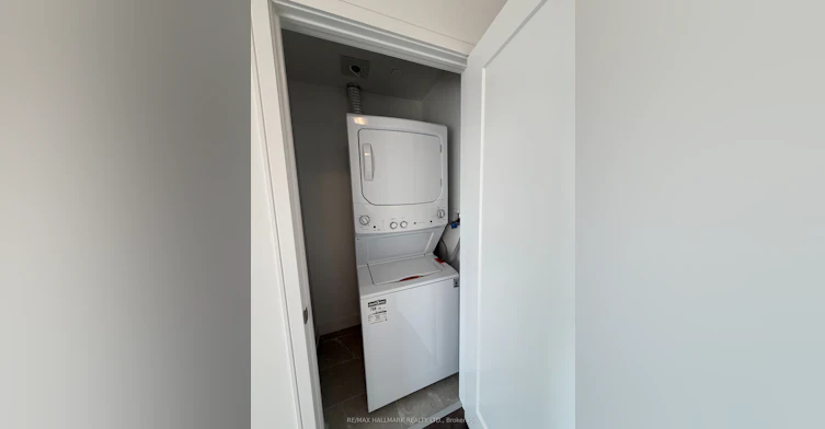A802-705 Davis Drive, Newmarket, ON, L3Y 0J1 - 9