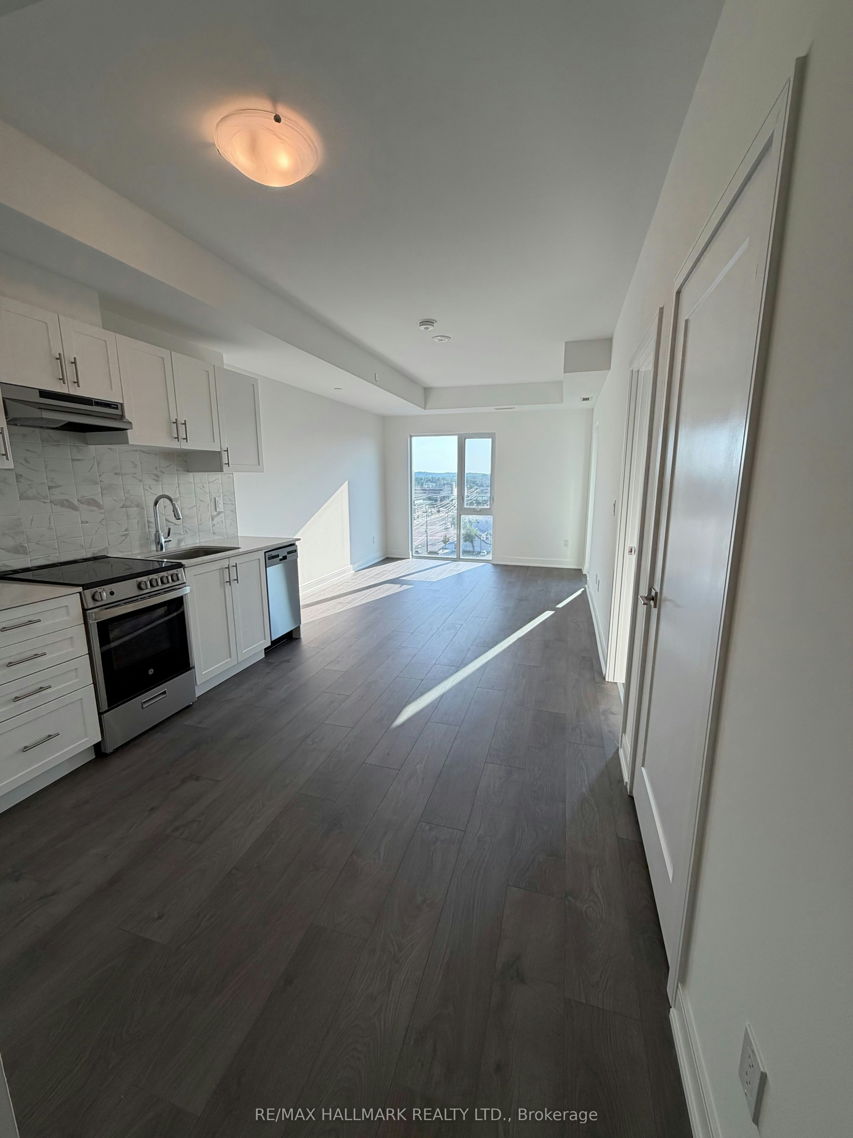 A802-705 Davis Drive, Newmarket, ON, L3Y 0J1 - 11