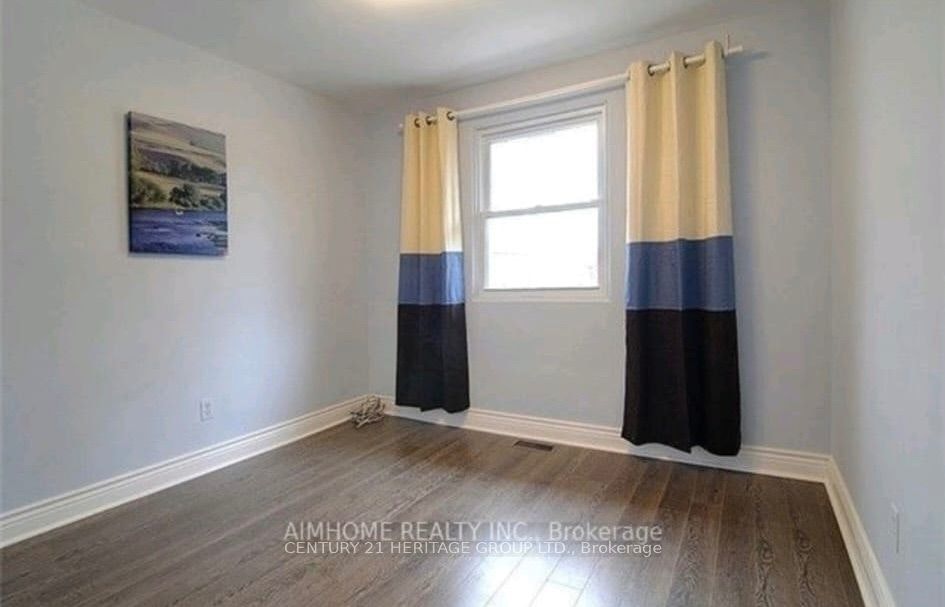 Main Floor-39 Lindsay Avenue, Newmarket, ON, L3Y 4N7 - 5