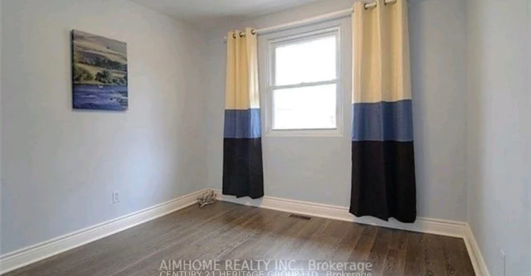 Main Floor-39 Lindsay Avenue, Newmarket, ON, L3Y 4N7 - 5