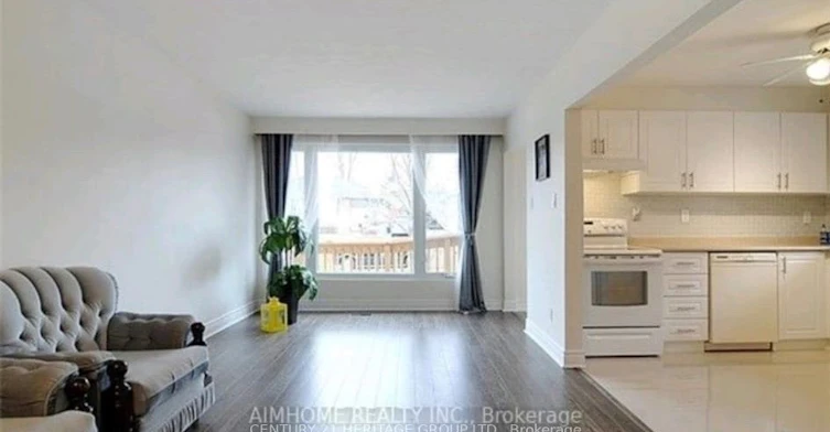 Main Floor-39 Lindsay Avenue, Newmarket, ON, L3Y 4N7 - 2