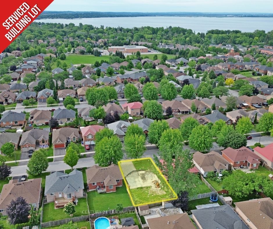 14 Kerfoot Crescent, Georgina, ON, L4P 4B8