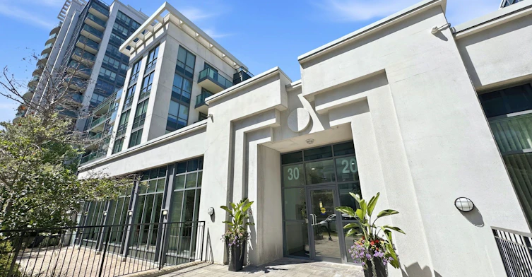 706-30 North Park Road, Vaughan, ON, L4J 0G6 - 2