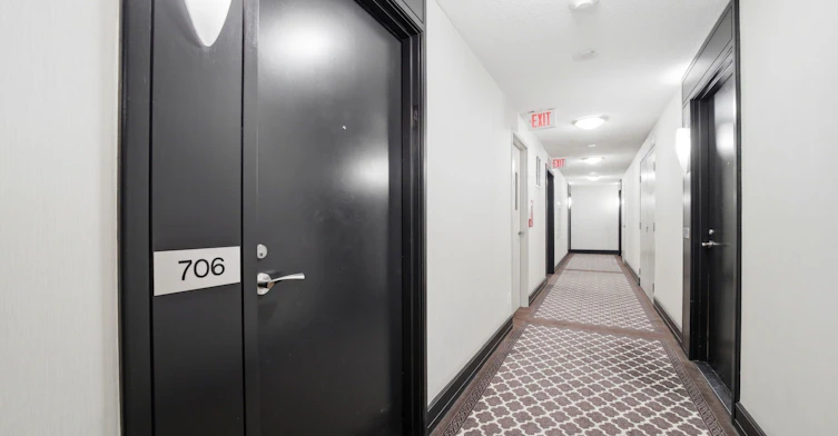 706-30 North Park Road, Vaughan, ON, L4J 0G6 - 4