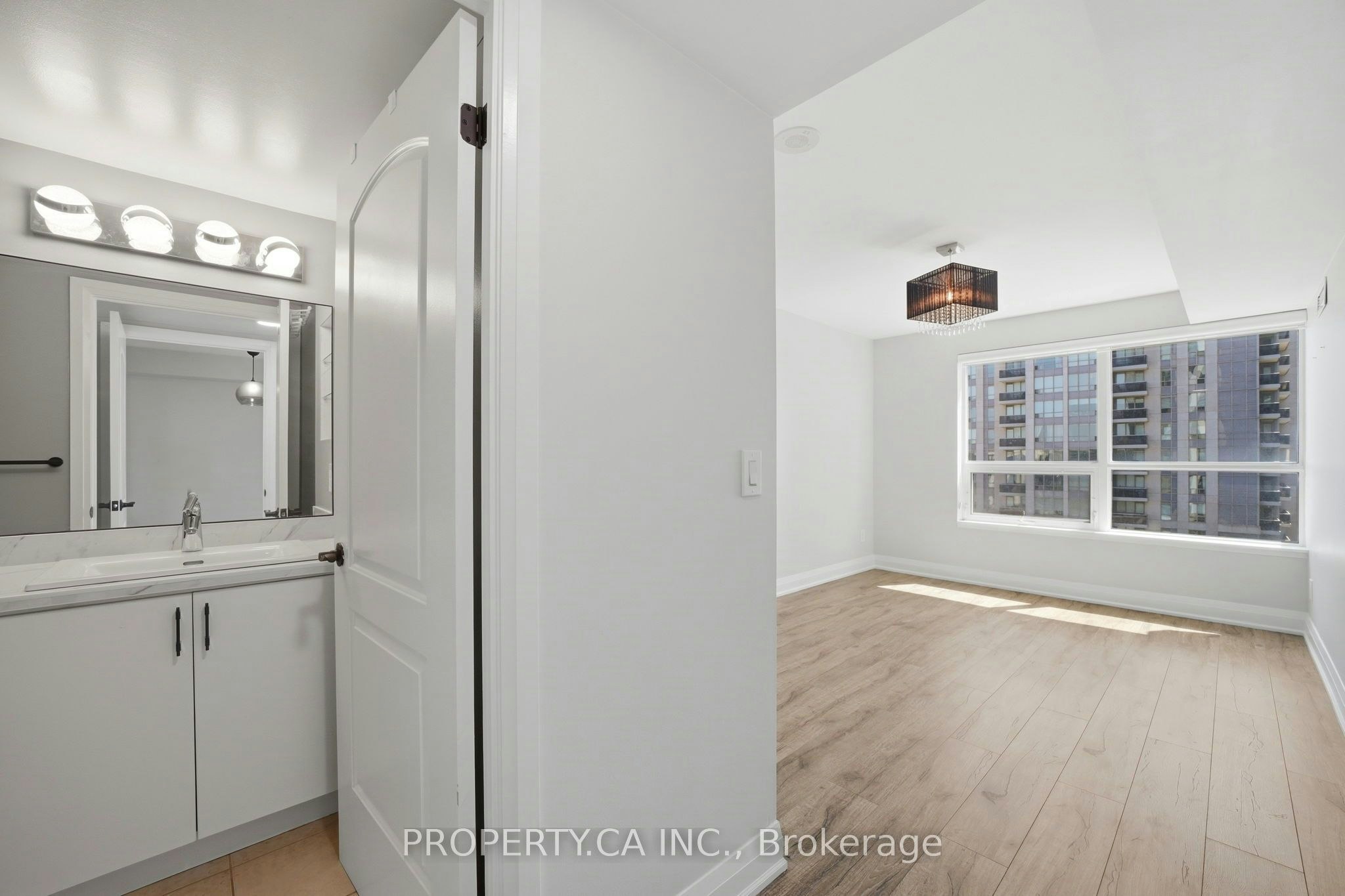 706-30 North Park Road, Vaughan, ON, L4J 0G6 - 16
