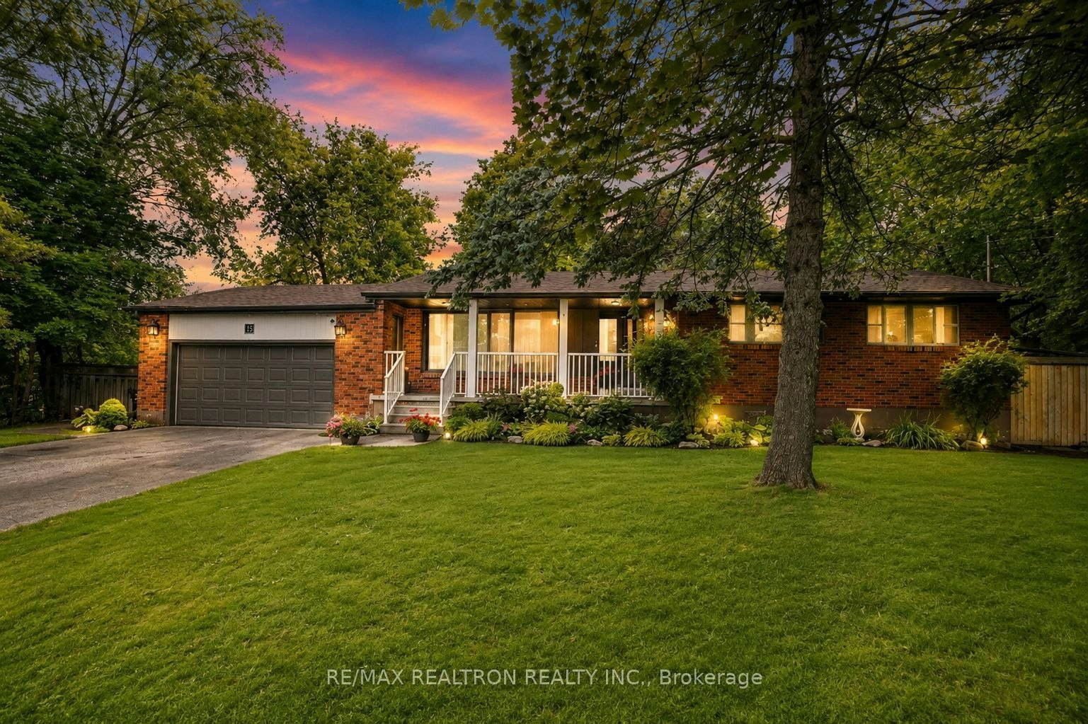 15 Park Road, Bradford West Gwillimbury, ON, L0G 1B0