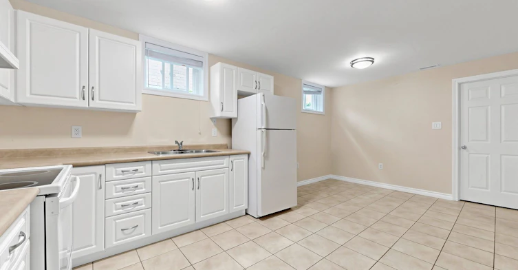 BSMT-203 John Street, Bradford West Gwillimbury, ON, L3Z 1J9 - 7